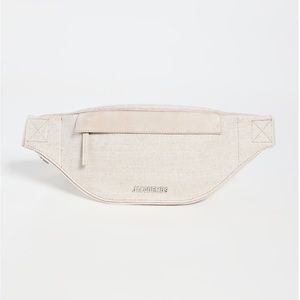 Jacquemus
La Banane Meunier